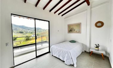 Hermosa Casa finca en El Santuario- Antioquia