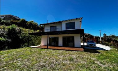 Hermosa Casa finca en El Santuario- Antioquia