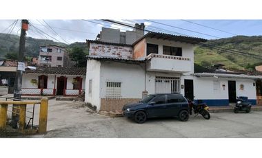 Casa unifamiliar en venta con pisos independientes Cisneros Antioquia