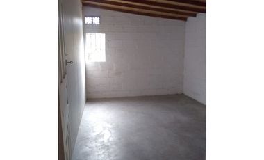 Casa en venta con dos pisos independientes en Cisneros Antioquia