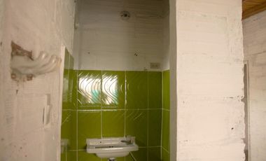 Casa en venta con dos pisos independientes en Cisneros Antioquia