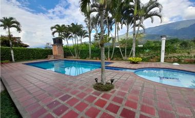 Casa campestre en venta La Buitrera Condominio La Acuarela Palmira