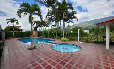 Casa campestre en venta La Buitrera Condominio La Acuarela Palmira