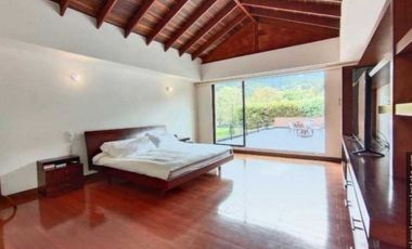 OPORTUNIDAD VENDO EXCLUSIVA CASA EN KALAMARY CLUB HOUSE CHIA