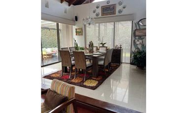 OPORTUNIDAD VENDO EXCLUSIVA CASA EN KALAMARY CLUB HOUSE CHIA
