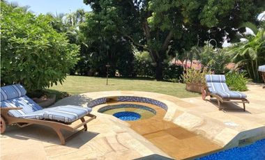 VENDO ESPECTACULAR CASA EN PEÑALISA -CADIZ REMODELADA ESQUINERA