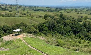 VENTA ESPECTACULAR CASA CAMPESTRE EN CONDOMINIO CERRITOS PEREIRA