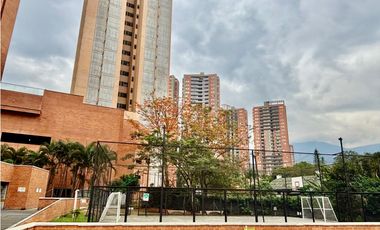 Apartamento en venta en Sabaneta sector Loma de San José