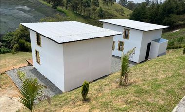 CASA FINCA EN VENTA, CRISTO REY, EL CARMEN
