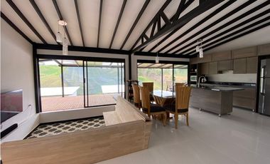CASA FINCA EN VENTA, CRISTO REY, EL CARMEN