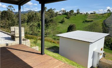 CASA FINCA EN VENTA, CRISTO REY, EL CARMEN