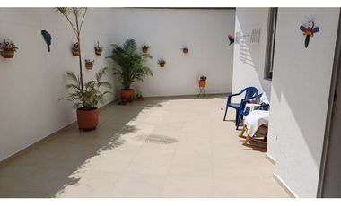 APARTAMENTO EN VENTA EN LAGOS DEL CACIQUE
