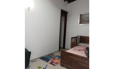 VENDO CASA  CAMPESTRE  CERCA A LA CIUDAD
