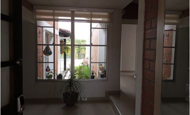 VENDO CASA  CAMPESTRE  CERCA A LA CIUDAD