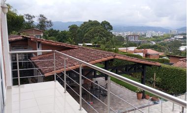 VENDO CASA  CAMPESTRE  CERCA A LA CIUDAD