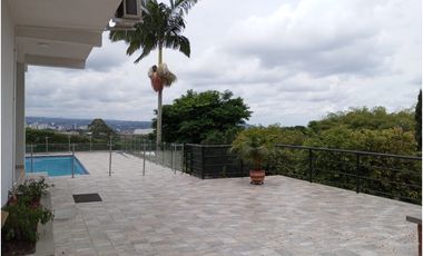 VENDO CASA  CAMPESTRE  CERCA A LA CIUDAD