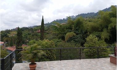 VENDO CASA  CAMPESTRE  CERCA A LA CIUDAD