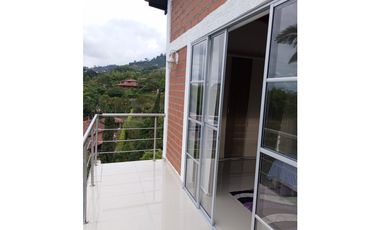 VENDO CASA  CAMPESTRE  CERCA A LA CIUDAD