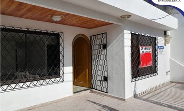 Se vende casa en el centro soledad