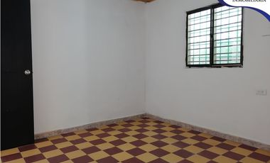 Se vende casa en el centro soledad