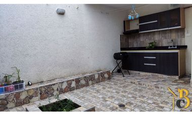 SE VENDE CASA EN BARRIO LOS HEROES YOPAL