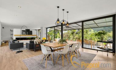 Se Vende Casa en Conjunto Macadamia del Rio, La Calera