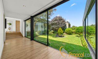 Se Vende Casa en Conjunto Macadamia del Rio, La Calera