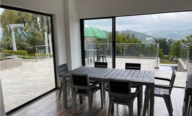 vendo hermosa casa finca campestre Marinilla Vía al Peñol  Antioquia.