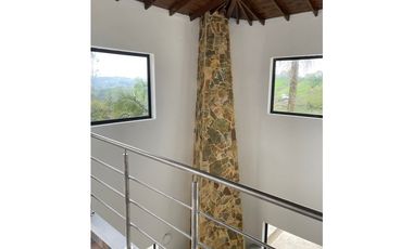 vendo hermosa casa finca campestre Marinilla Vía al Peñol  Antioquia.