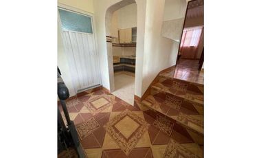 Casa Con 3 Apartamentos En Mesitas El Triunfo