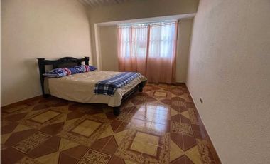 Casa Con 3 Apartamentos En Mesitas El Triunfo