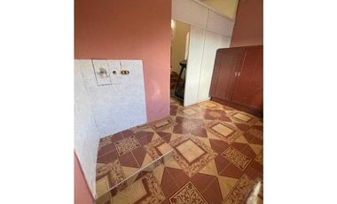 Casa Con 3 Apartamentos En Mesitas El Triunfo