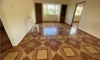 Casa Con 3 Apartamentos En Mesitas El Triunfo