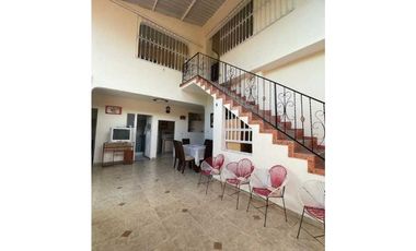 Casa Con 3 Apartamentos En Mesitas El Triunfo
