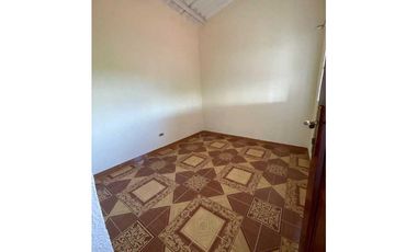 Casa Con 3 Apartamentos En Mesitas El Triunfo