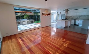 Arriendo Casa Conjunto San Simón Chia Guaymaral $ 14.000----