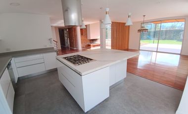 Arriendo Casa Conjunto San Simón Chia Guaymaral $ 14.000----