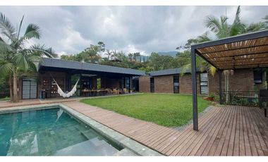 Vendo Casa Campestre en Envigado