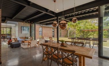 Vendo Casa Campestre en Envigado