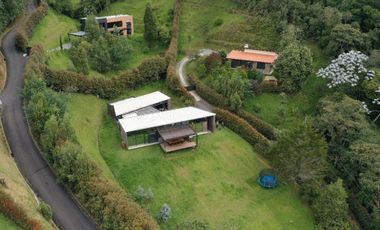 Venta casa  Unidad Cerrada construida en Reserva Ecologica -Antioquia.