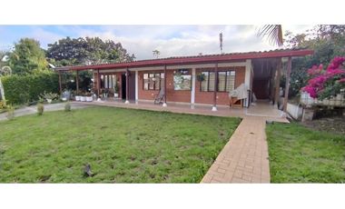 Pavas La Cumbre Valle Colombia - Hermosa finca con piscina en venta