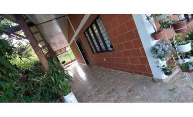 Pavas La Cumbre Valle Colombia - Hermosa finca con piscina en venta