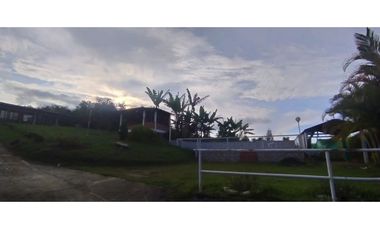 Pavas La Cumbre Valle Colombia - Hermosa finca con piscina en venta