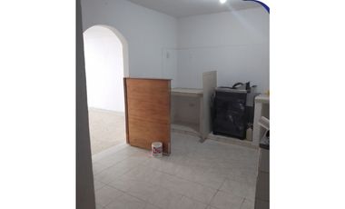 Se vende casa duplex barrio los almendros