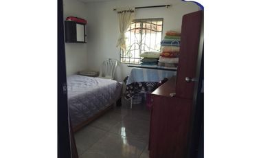 Se vende casa duplex barrio los almendros