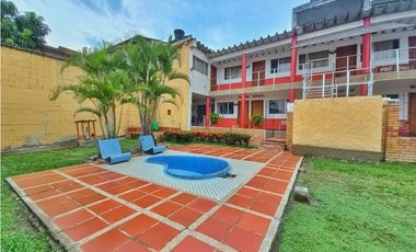 Maat vende Casa Murillo Toro-Villeta 600m2 $1.100Millones