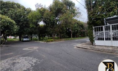 SE VENDE CASA EN EL BARRIO SAN JORGE CRA 6 CON 46B