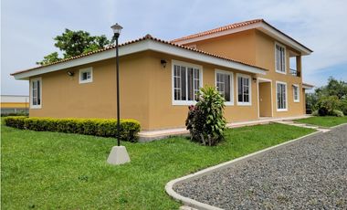 VENTA CASA CAMPESTRE IND IDEAL PARA HOTEL VIA ARMENIA,  PEREIRA