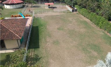 Hermosa finca de 6.400m2 en venta / permuta Rozo Valle Colombia