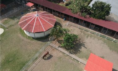 Hermosa finca de 6.400m2 en venta / permuta Rozo Valle Colombia